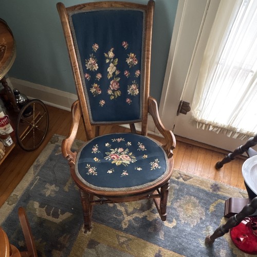 Wood rocking chair - low, seat