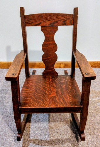 1800 rocking chair - rocking, antique